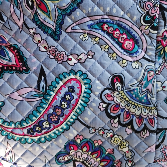 Vera Bradley "Makani Paisley" Carson North South Tote NWT - Picture 11 of 11